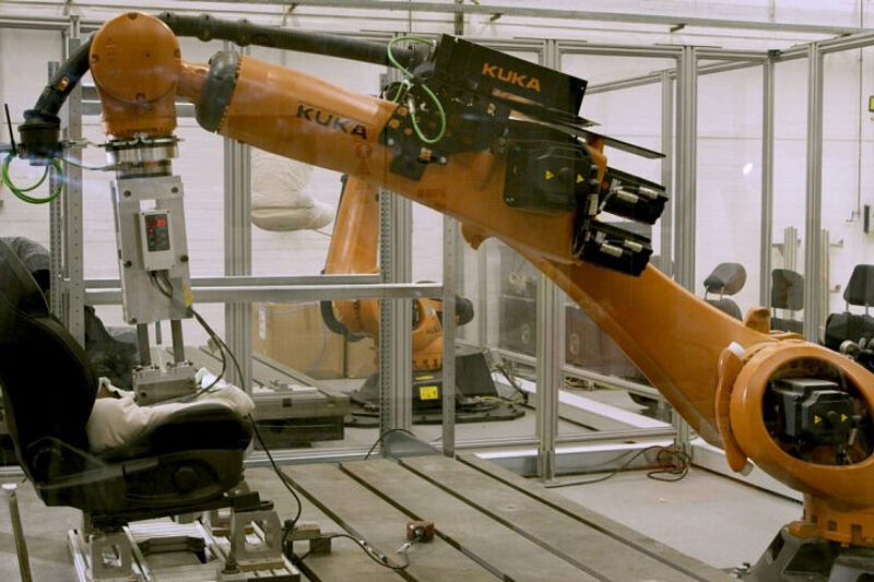 Schweißtest: Ford-Roboter simuliert das Gesäß von verschwitzten Autofahrern - damit Fahrzeugsitze nicht leiden
