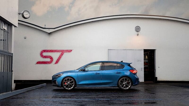 Ford-Werke unterstützen Saarlouiser Woche und präsentieren neue Ford Focus-Modelle