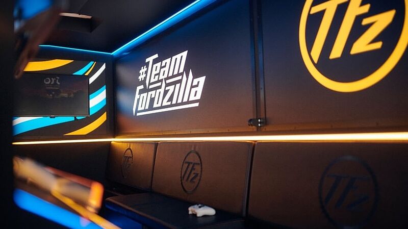 Team Fordzilla unterstützt wohltätige Kinderhilfen vor Ort mit europaweiter „Gaming Transit“-Roadtour
